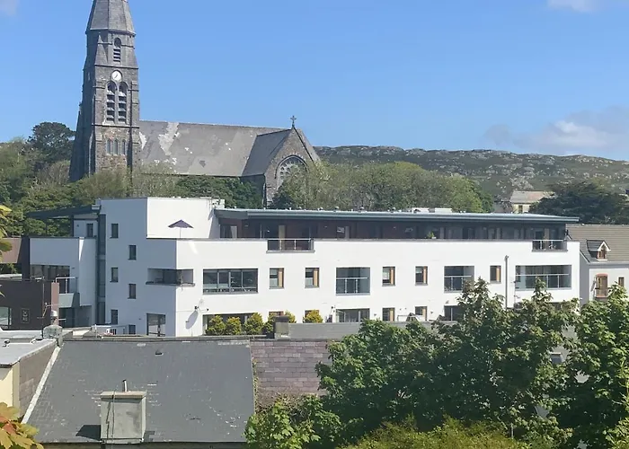 Courthouse View Penthouse 2 *