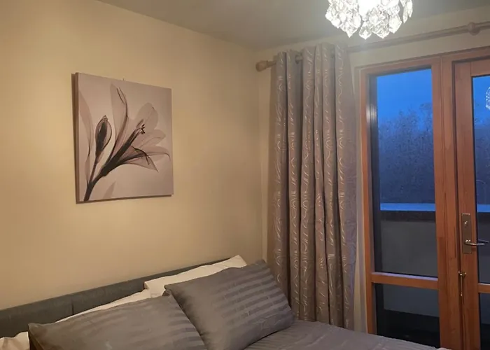 Courthouse View Penthouse 2 クリフデン